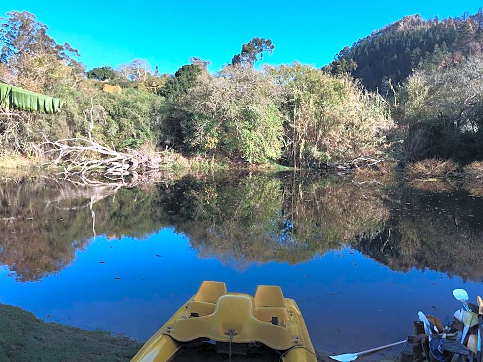 The Riverdeck Accommodation and Backpackers