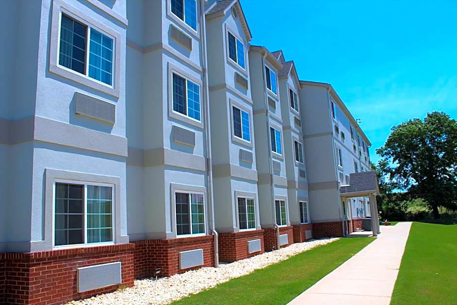Microtel Inn & Suites By Wyndham Montgomery