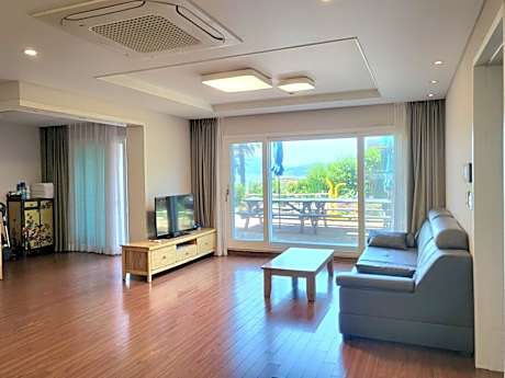 Geoje Aquarius 1st Floor 33 Pyeong Geoje~Tongyeong Travel Good View Barbecue Equipment Free Provided