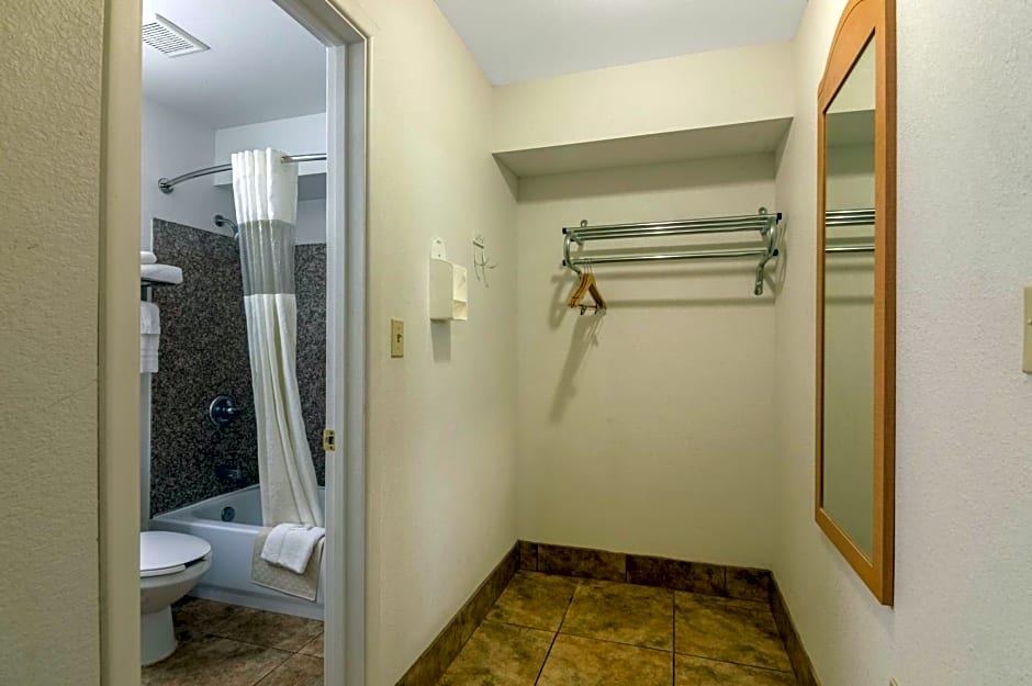 Studio 6-Lubbock, TX - Medical Center