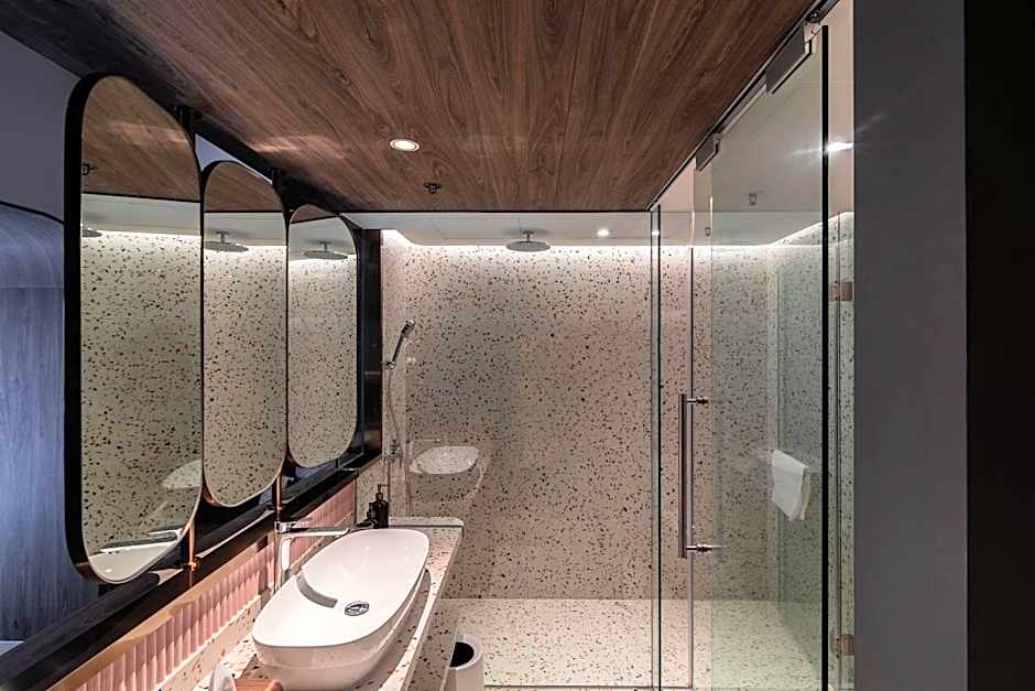 Hillwood House Hotel