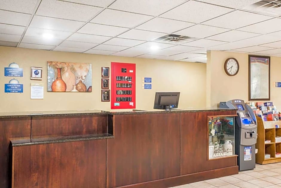 Days Inn by Wyndham Colchester Burlington
