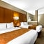 Comfort Suites University