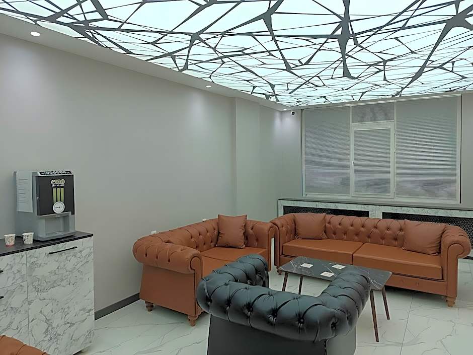 Peracity Hotel