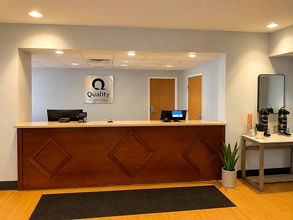 Quality Inn & Suites Sequim at Olympic National Park