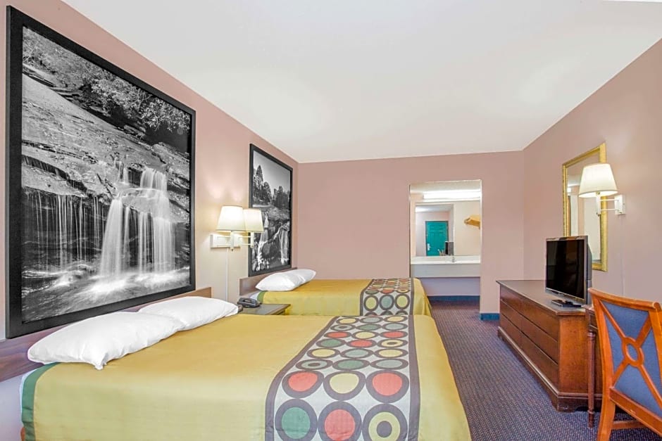 Super 8 by Wyndham Columbia
