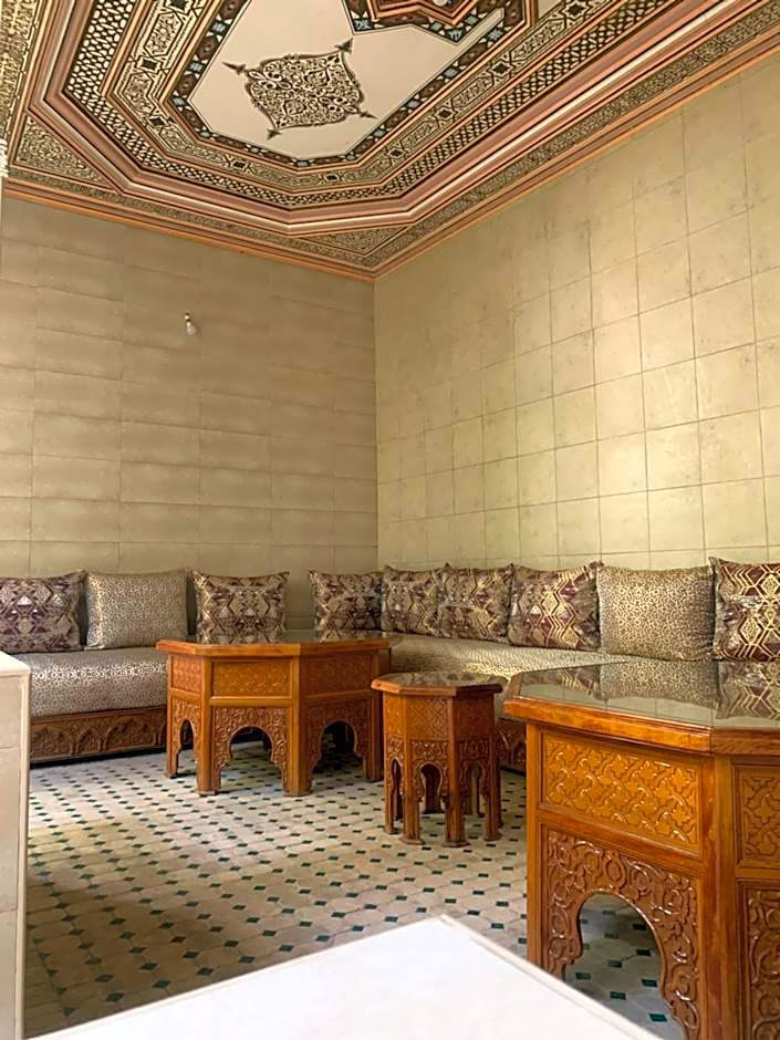 Riad Tidar by Phoenix