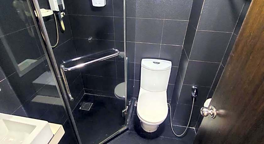 Celyn City Hotel