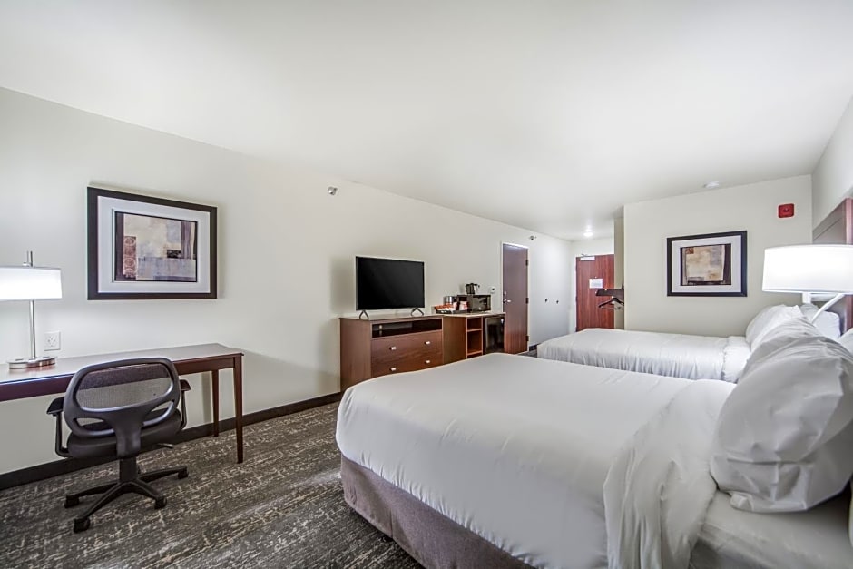 Cobblestone Hotel & Suites - Cozad