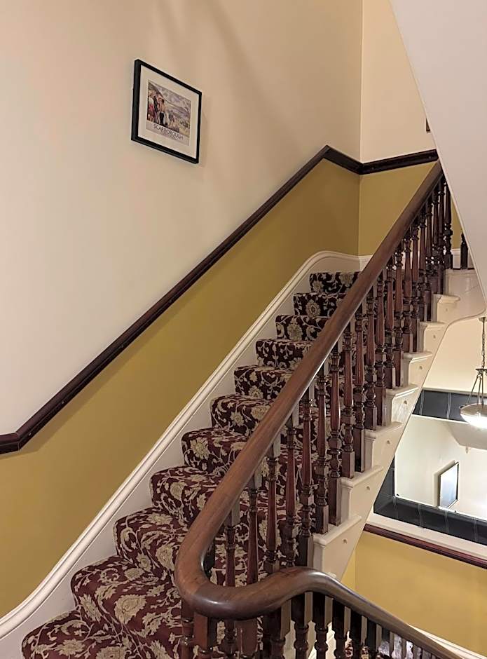 The Raincliffe Hotel