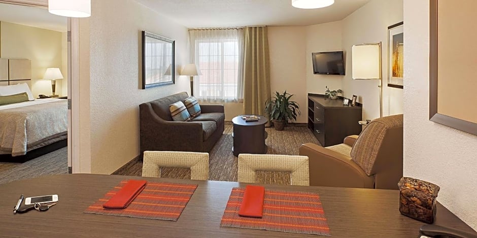 Sonesta Simply Suites Wichita Airport