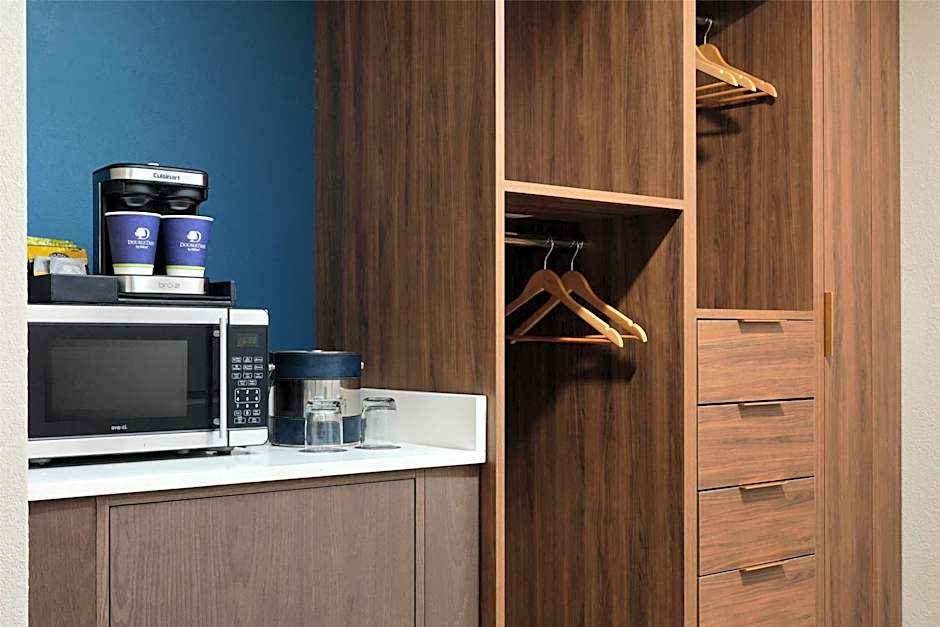 DoubleTree by Hilton Brunswick