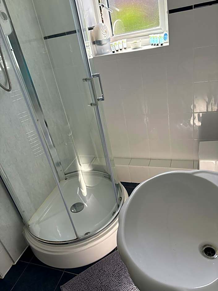 The Red Lion Great Offley