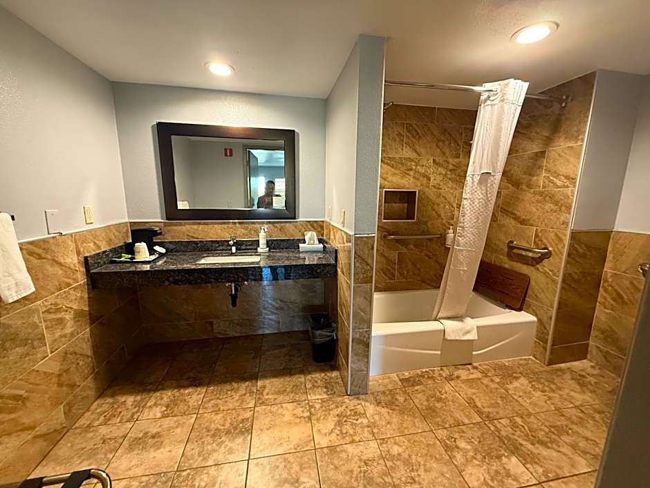 Baymont by Wyndham Manteca