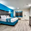 Americas Best Value Inn & Suites Houston at Hwy 6