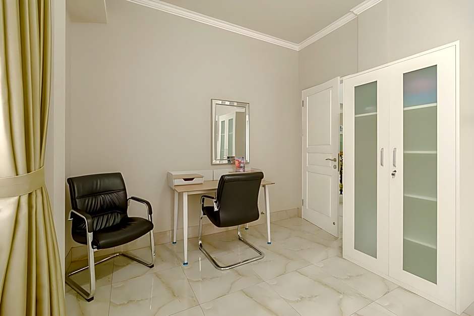 RedDoorz near Taman Makam Pahlawan Cikutra