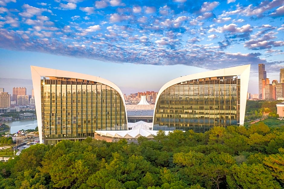 Howard Johnson by Wyndham Caexpo Plaza Nanning