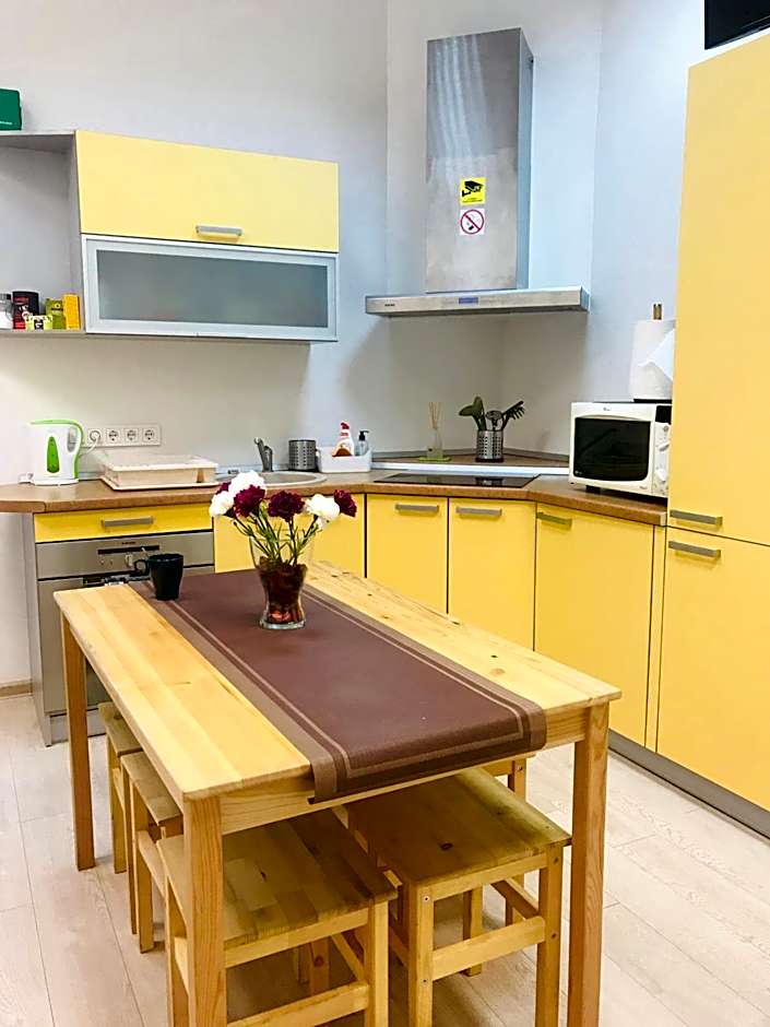 Laisves Avenue Hostel "Easy Kaunas"