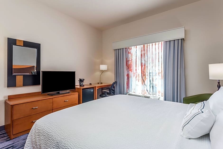 Fairfield Inn and Suites by Marriott Madison East