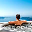 White Santorini Suites & Spa