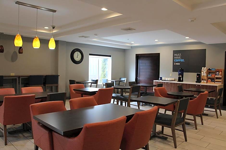 Holiday Inn Express & Suites Wytheville By IHG