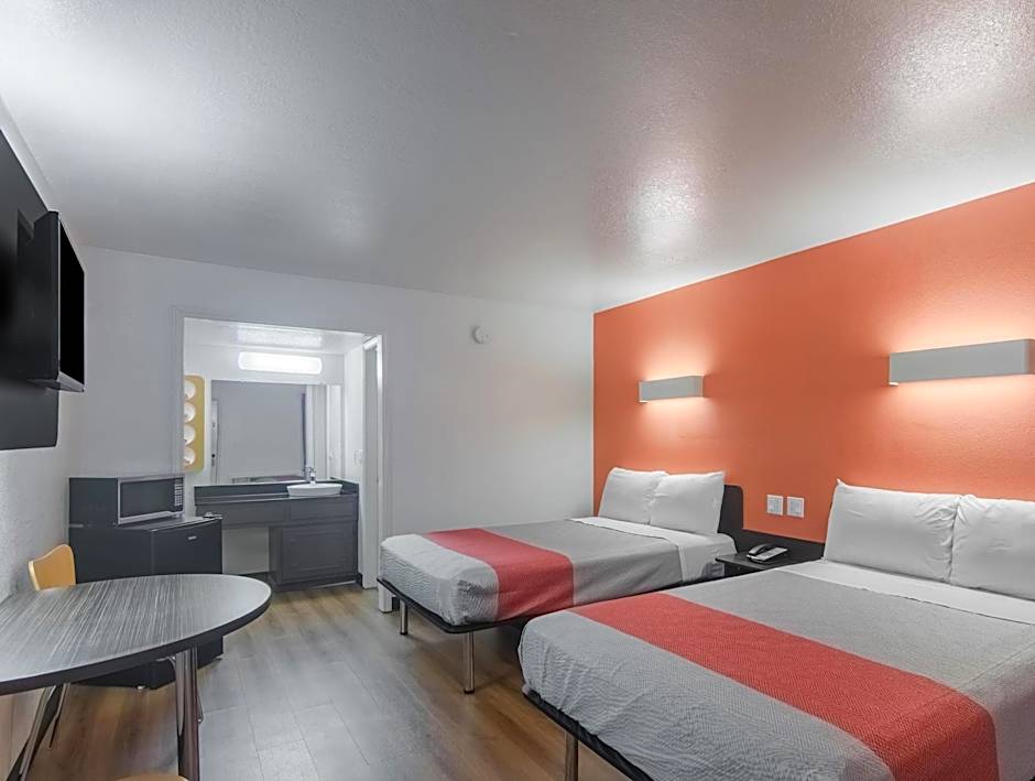 Motel 6 Paris