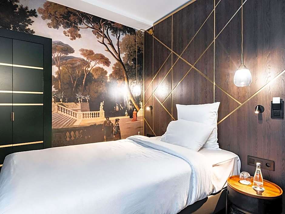 Aigle Noir Hotel Fontainebleau -  MGallery Collection