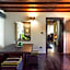 Charming House Iqs