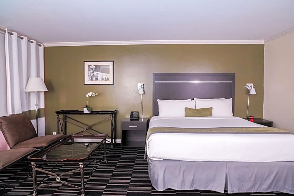 Uptown Oasis San Jose Airport