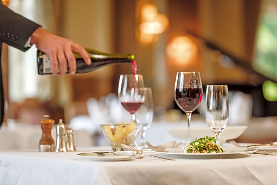 Ashdown Park Hotel & Country Club