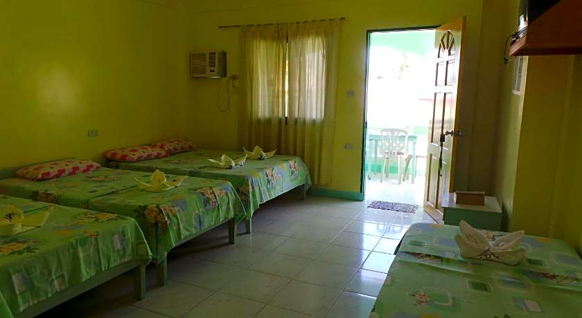 White Beach Hotel Puerto Galera powered by Cocotel