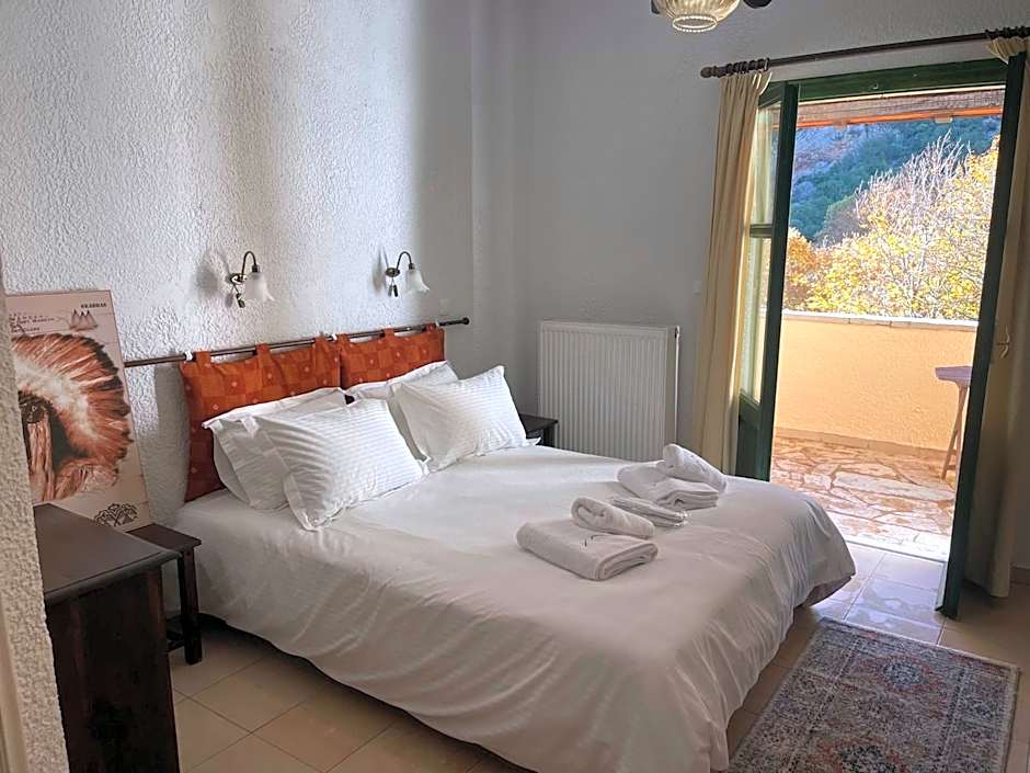 Muntenia Inn Apartments and Suites