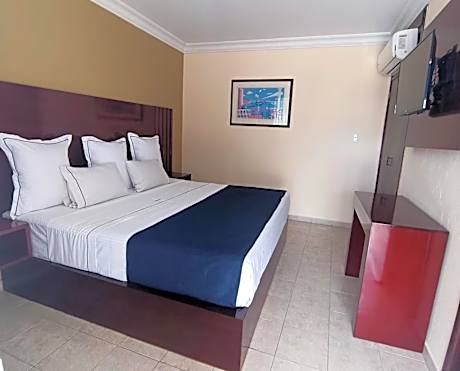 Large Single Room