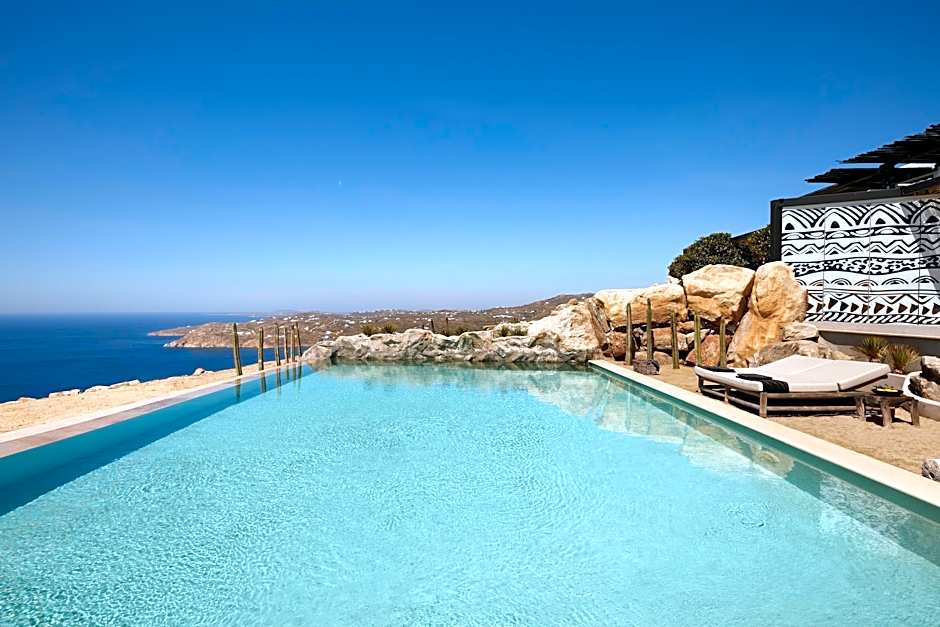 Myconian Panoptis Escape