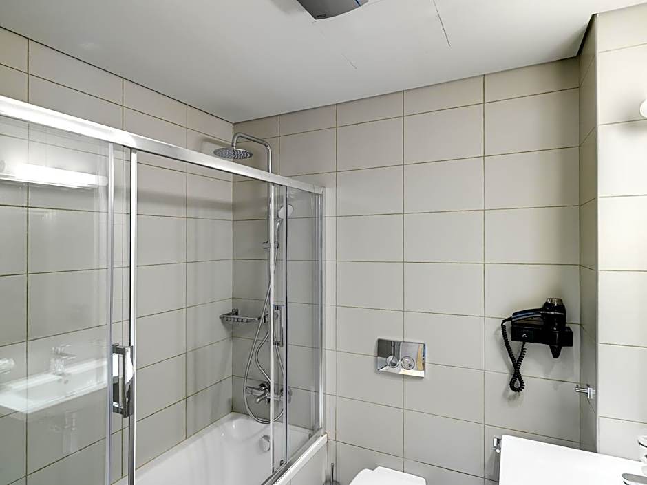 Phidias Piraeus Hotel