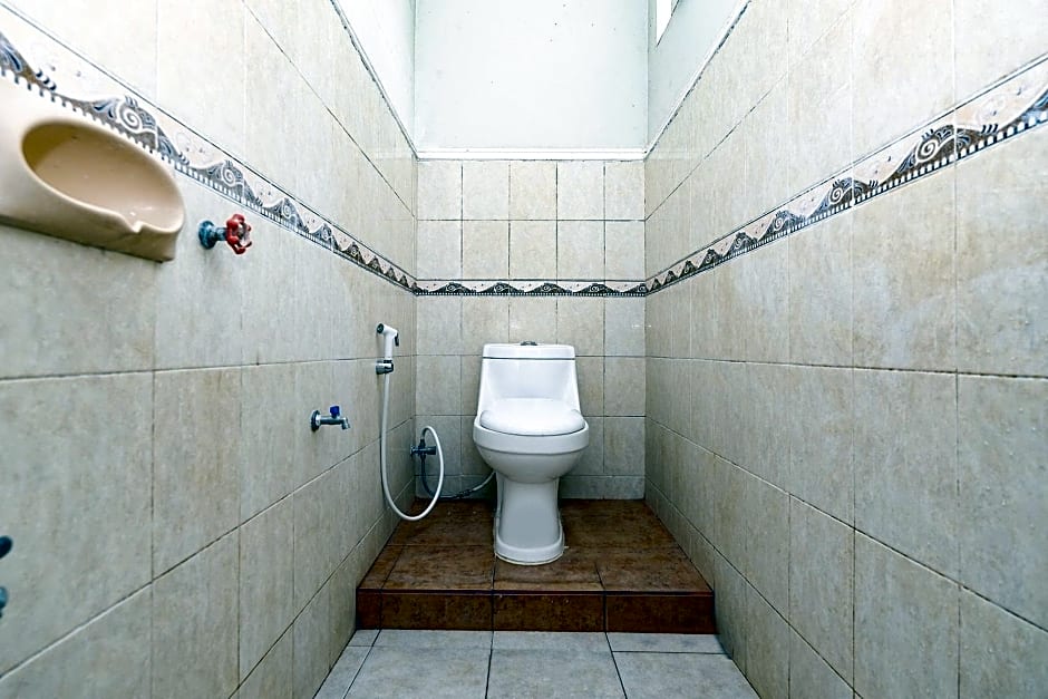 OYO 2436 Hotel Kencana