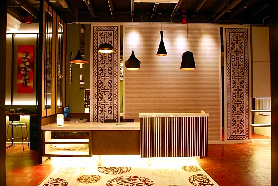 iStay Hotel