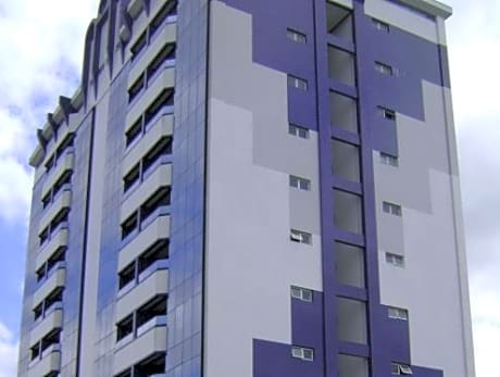 Astron Suites Sao Jose dos Pinhais