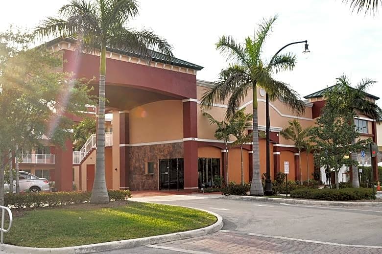 Plantation Inn Hotel And Lounge