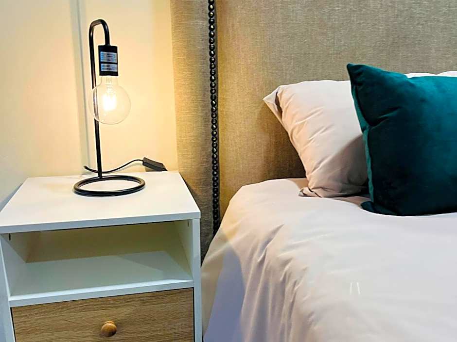 Photo 1 of 9 of Double Room