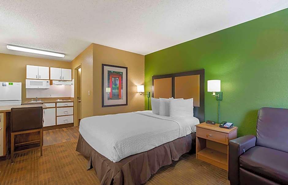 Extended Stay America Suites - Clearwater - Carillon Park