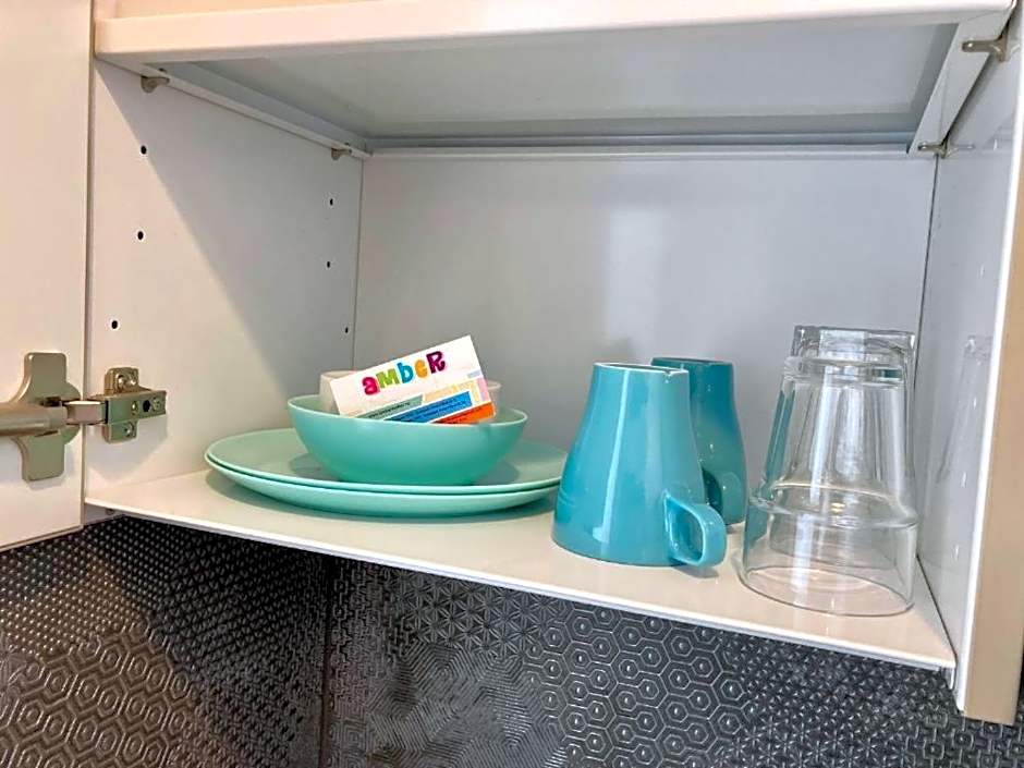 Amber Gardenview Studios Downtown