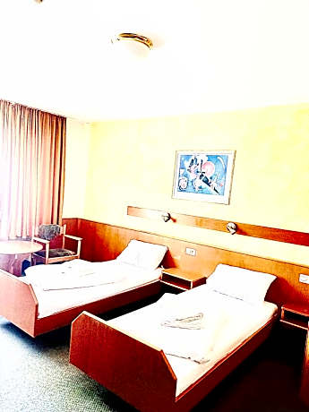 Twin Room with Bathroom