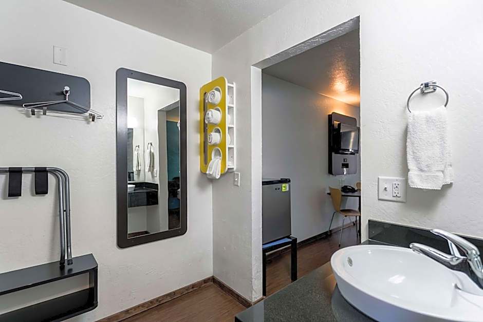 Motel 6-Missoula, MT - University