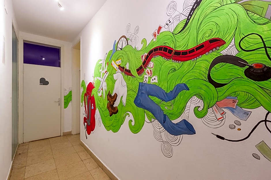 Whole Wide World Hostel