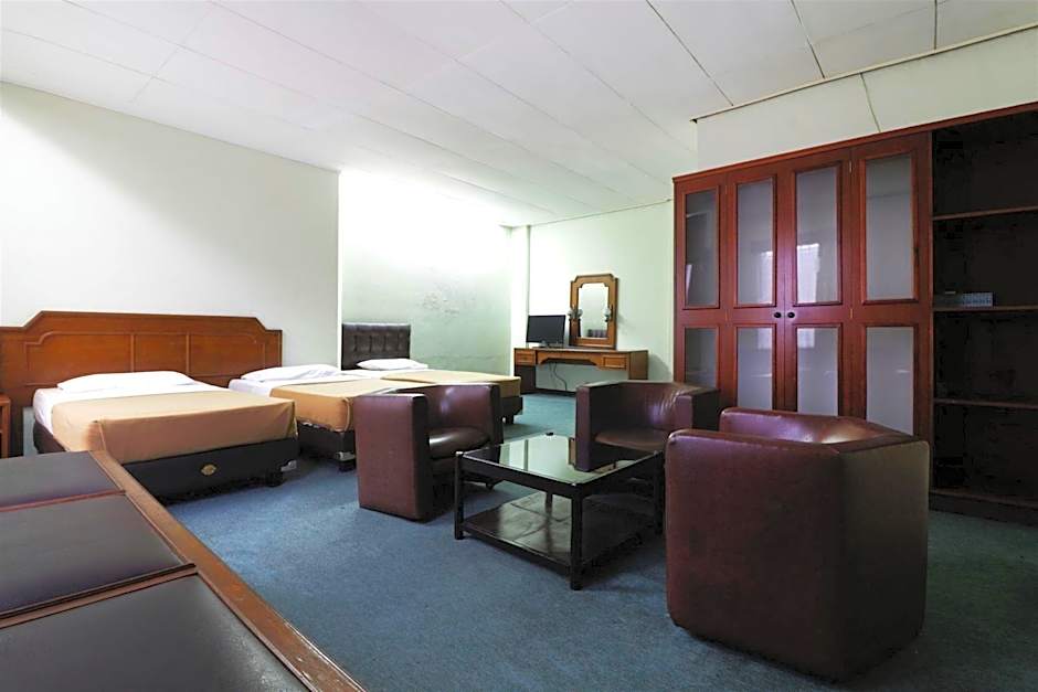 Istana Hotel Bandung Mitra RedDoorz