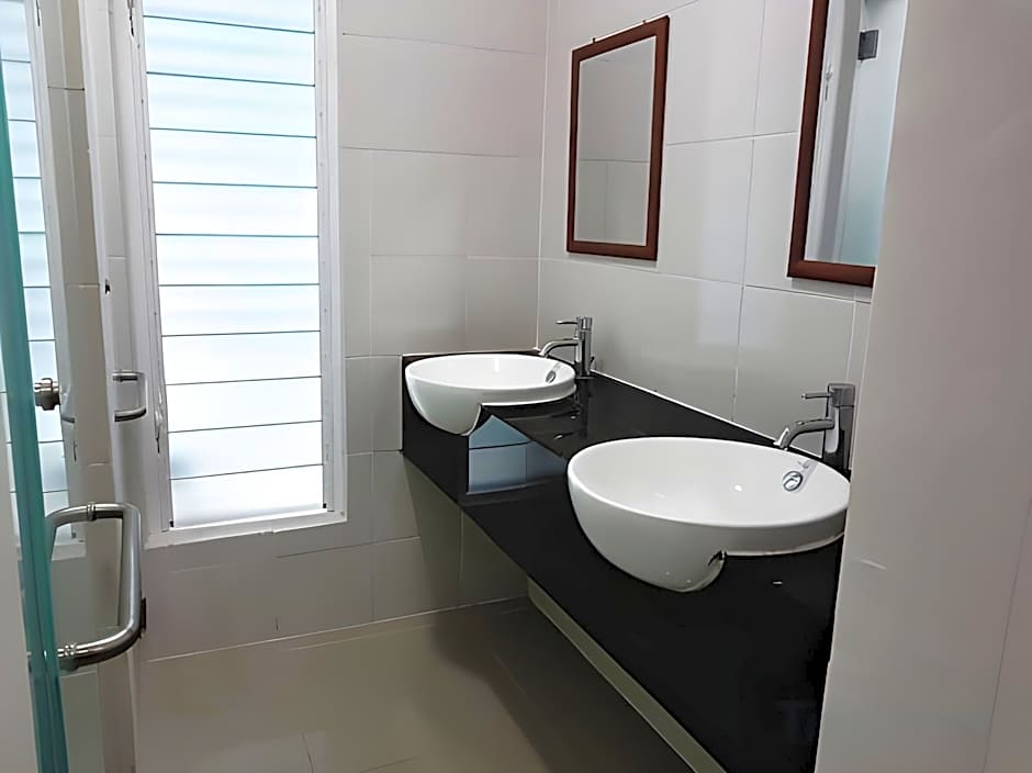 Holi 1Medini Suites Legoland