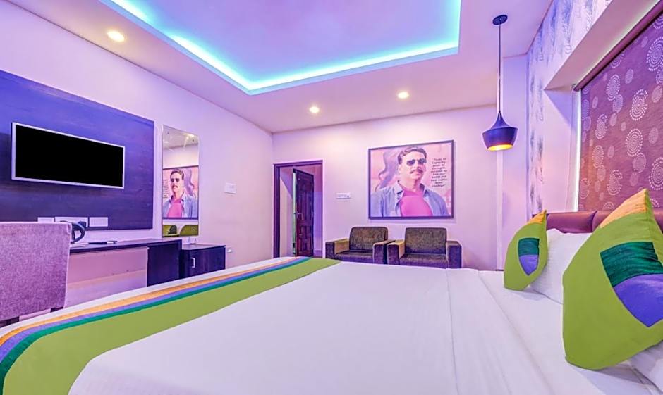 Goroomgo Effective Bollywood Hotels Bhubaneswar
