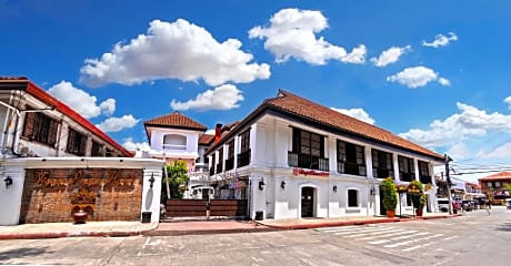 Vigan Plaza Hotel