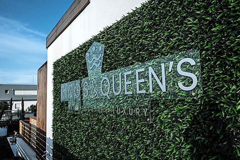 King's & Queen's Afitos - Suites With Private Pool